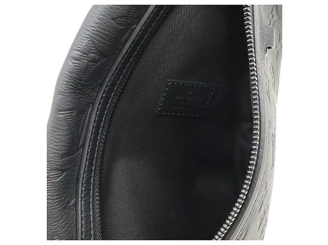 Bolso bandolera Louis Vuitton Black Monogram Shadow Duo Negro - vista 3