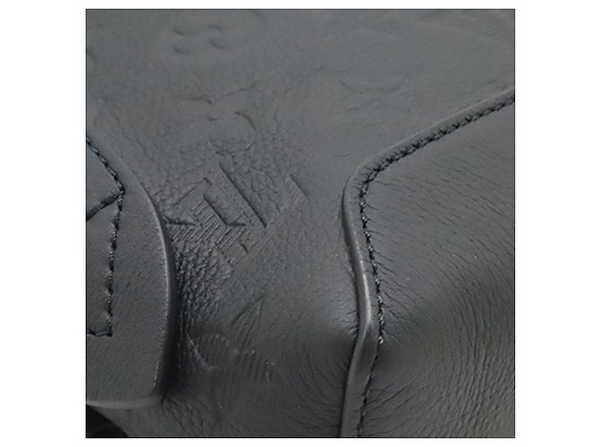 Bolso bandolera Louis Vuitton Black Monogram Shadow Duo Negro - vista 7