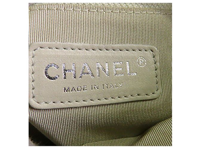 Borsa Chanel Brown Quilted Washed Lambskin Chain Around Hobo Marrone Taupe - vista 4