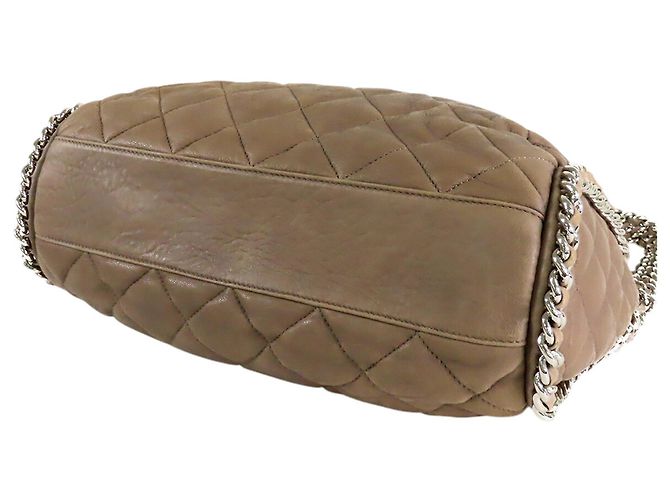 Borsa Chanel Brown Quilted Washed Lambskin Chain Around Hobo Marrone Taupe - vista 7
