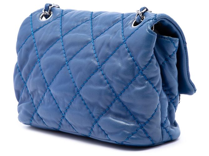 Chanel Blue Small Calfskin Love Me Tender Flap - vista 2