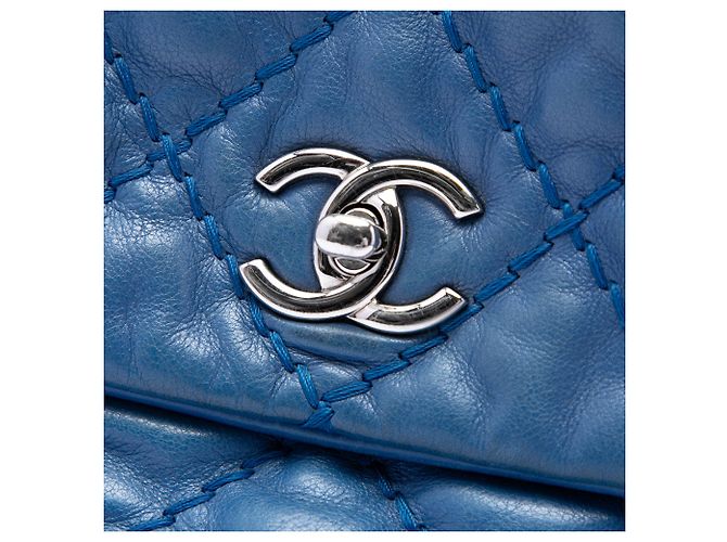 Chanel Blue Small Calfskin Love Me Tender Flap - vista 5