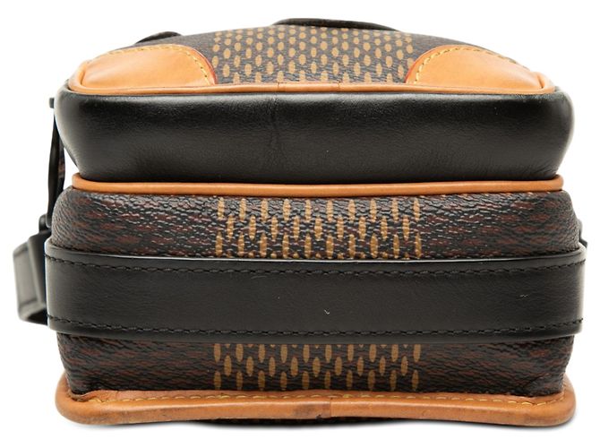 Louis Vuitton Marrone Nigo Giant Damier Ebene Monogram Nano Amazone - vista 3