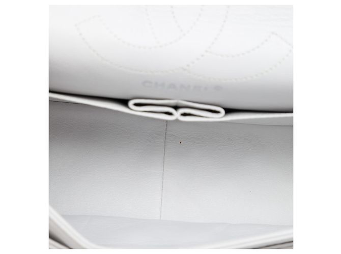 Chanel White Quilted Aged Calfskin Reissue 2.55 Double Flap 226 Bianco Bianco sporco - vista 4