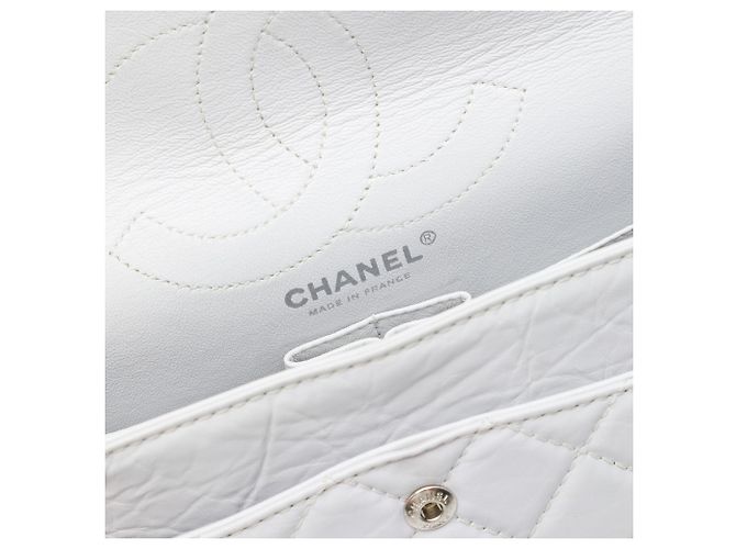 Chanel White Quilted Aged Calfskin Reissue 2.55 Double Flap 226 Bianco Bianco sporco - vista 5