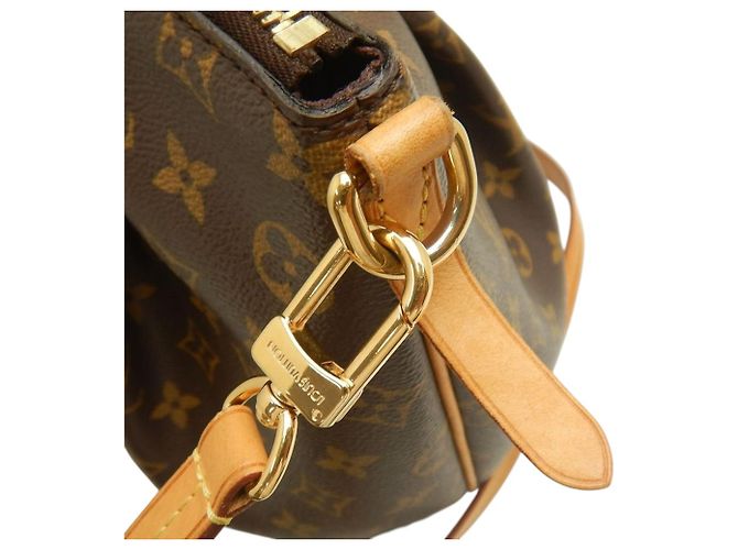 Louis Vuitton Marrom Monogram Turenne MM - vista 13