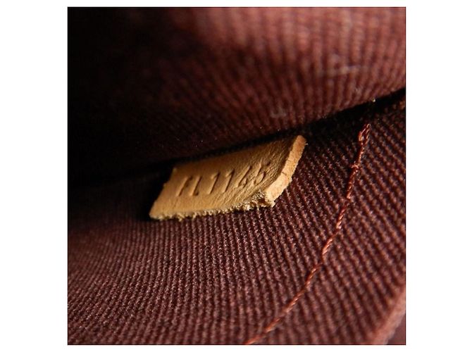 Louis Vuitton Marrom Monogram Turenne MM - vista 4