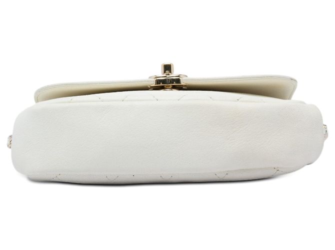 Chanel White CC Quilted Goatskin Casual Trip Flap Bianco - vista 3