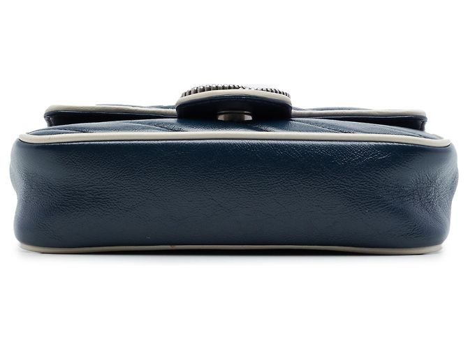 Gucci Blue Super Mini GG Marmont Matelasse Leather Torchon Flap Crossbody Blu navy - vista 3