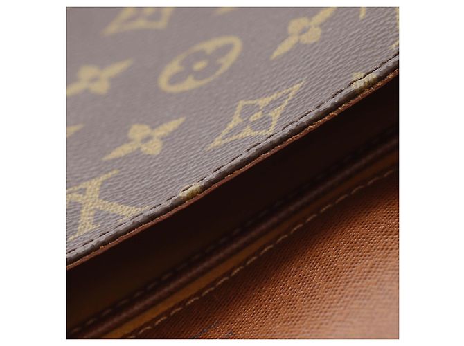 Louis Vuitton Marrone Monogram Musette Tango con Tracolla Corta - vista 11