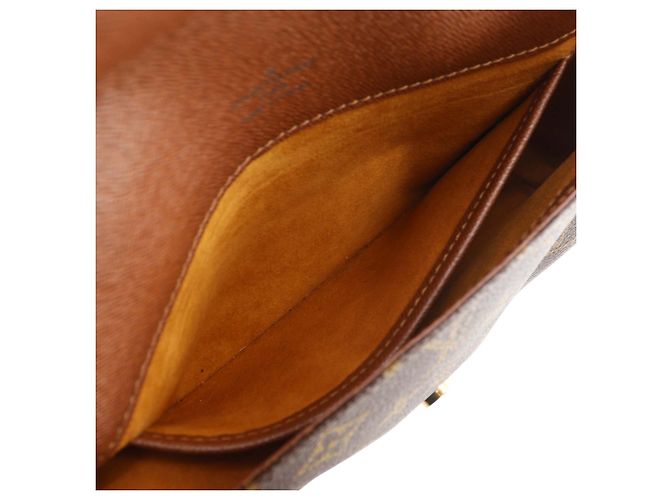 Louis Vuitton Marrone Monogram Musette Tango con Tracolla Corta - vista 5