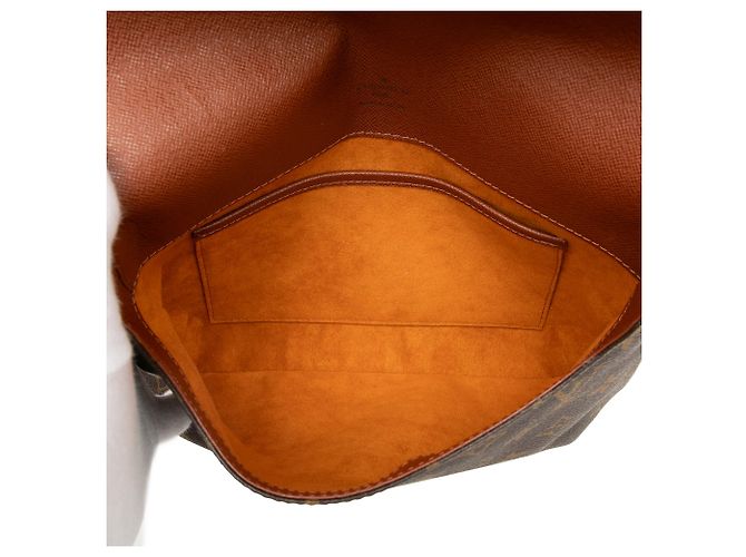 Louis Vuitton Marrone Monogram Musette Tango con tracolla corta - vista 4