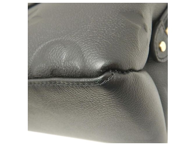 Louis Vuitton Black Monogram Empreinte Giant Petit Palais Nero - vista 15