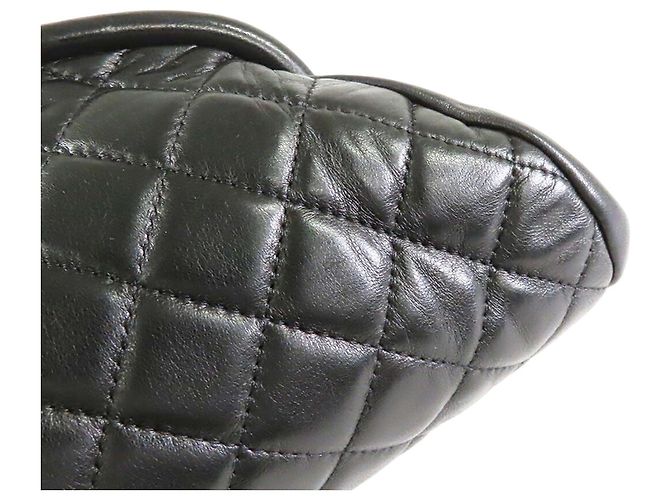 Clutch Timeless Kisslock in agnello trapuntato nero Chanel - vista 9