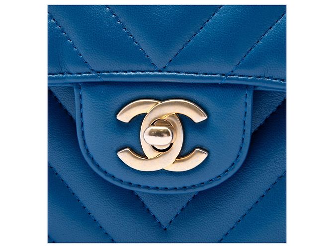 Chanel Blue Small Classic Chevron Lambskin Double Flap - vista 5