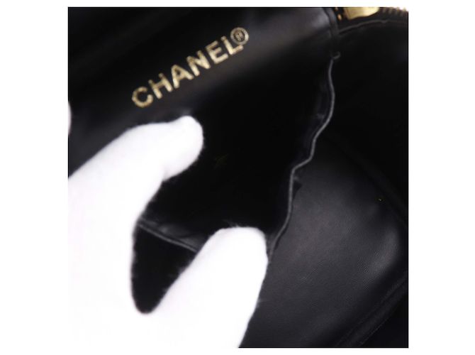 Vanity Beauty case Chanel Black CC Caviar Nero - vista 9