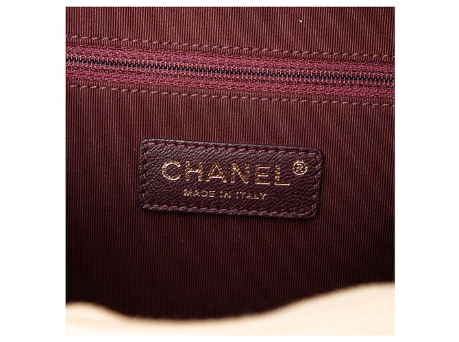 Chanel Gold Small Quilted Lambskin Coco Boy Kamera Tasche Golden - Ansicht 5