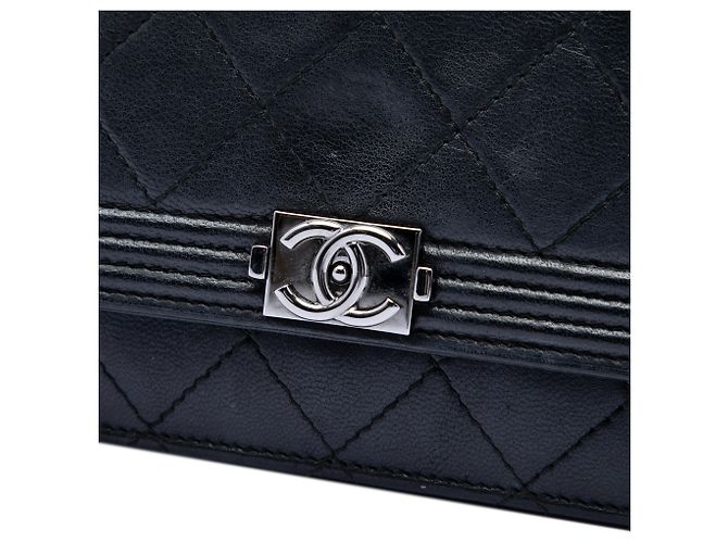 Portafoglio Chanel Boy in agnello trapuntato nero con catena - vista 5