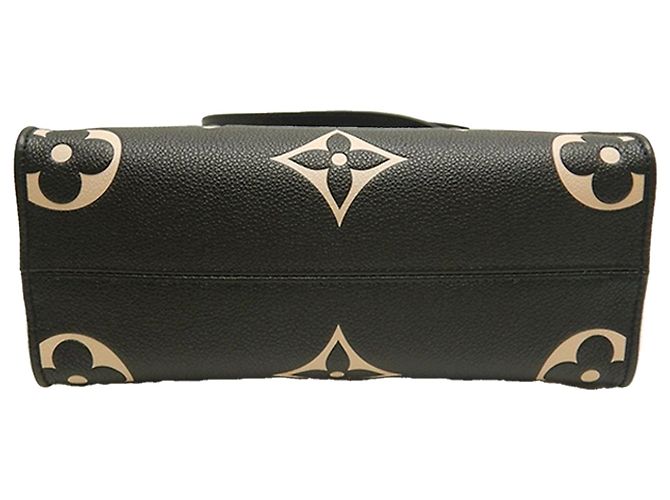 Louis Vuitton Black Bicolor Monogram Empreinte Giant Onthego PM Nero - vista 3