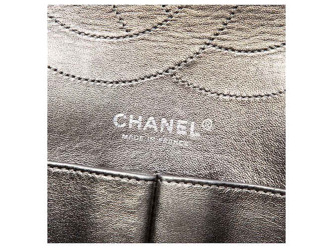 Chanel Gold Metallic Aged Calfskin Reissue 2.55 Double Flap 227 D'oro - vista 5