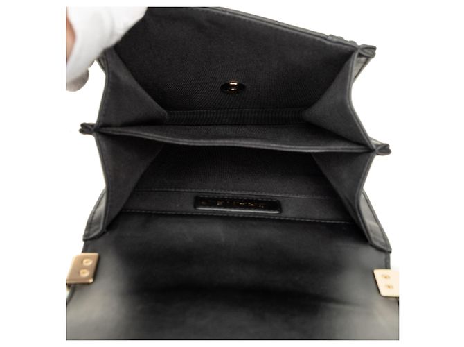 Chanel Black Quilted Lambskin North South Boy Flap Nero - vista 4
