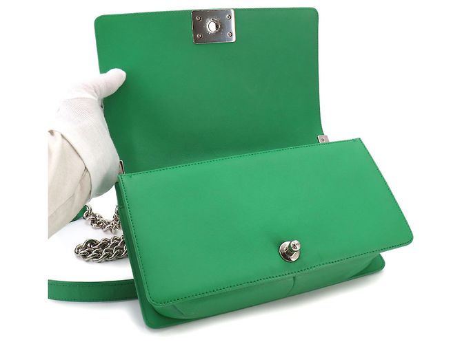 Bolso de Hombro Chanel Boy Chain Verde - vista 8