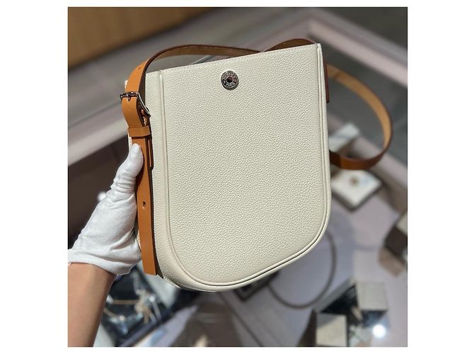 Bolso Hermès Perspective Cavaliere Castaño Blanco - vista 3