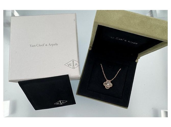 Van Cleef & Arpels Vintage Alhambra Anhänger Halskette S0009 Pink Golden - Ansicht 17