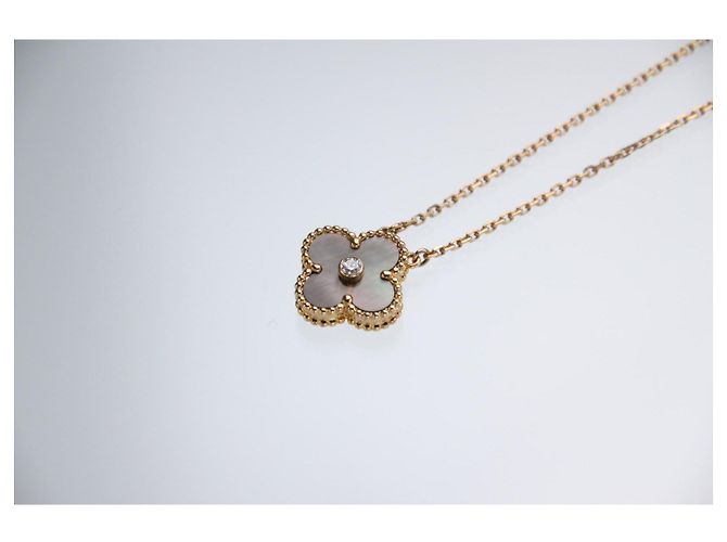 Van Cleef & Arpels Vintage Alhambra Anhänger Halskette S0009 Pink Golden - Ansicht 4
