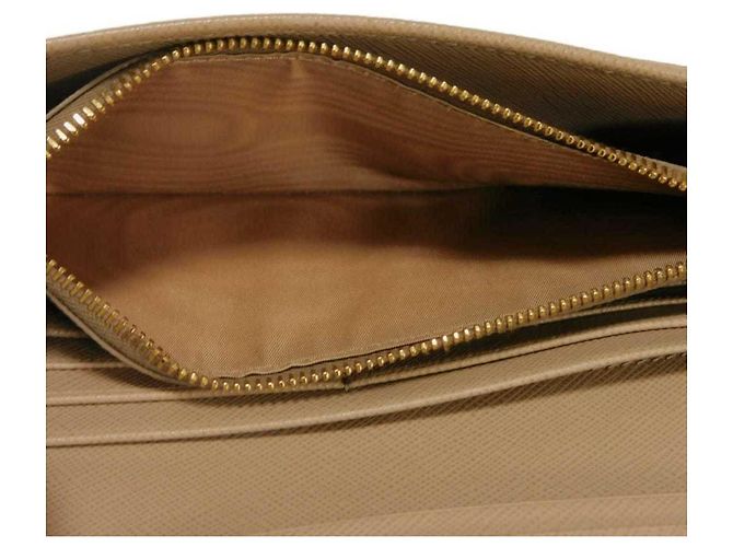 Prada Saffiano Lux Long Wallet in Beige - Ansicht 11
