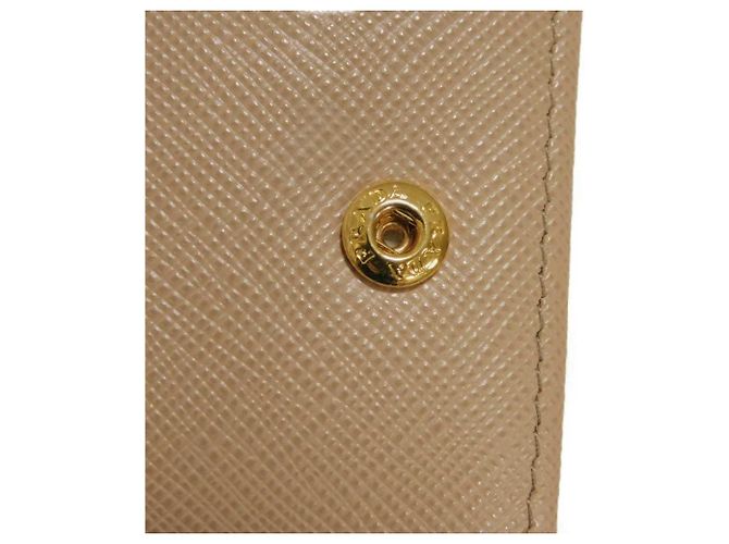 Prada Saffiano Lux Long Wallet in Beige - Ansicht 13