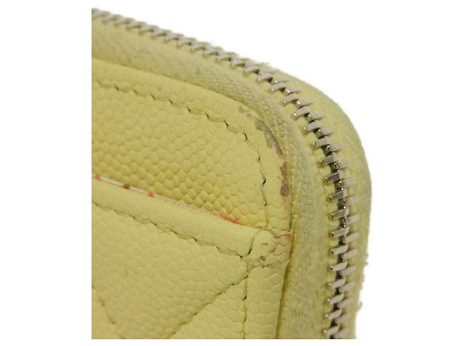 Monedero Matelassé Chanel Amarillo - vista 20