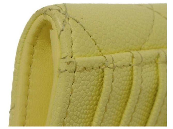 Monedero Matelassé Chanel Amarillo - vista 26