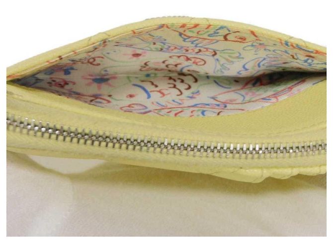 Monedero Matelassé Chanel Amarillo - vista 30