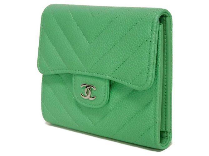 Cartera tríptico Chanel Classic Small Flap Verde claro - vista 2