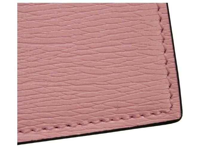 Gucci Bi-fold Wallet in Hellrosa Pink - Ansicht 17