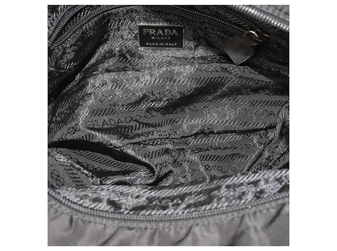 Borsa in nylon nero con perline Prada - vista 9