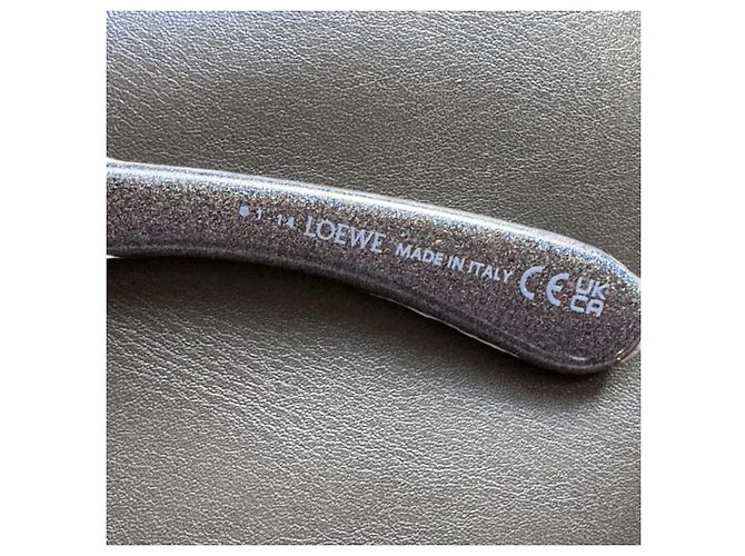 Gafas de sol Loewe Anagram Gris Metálico Gold hardware - vista 8