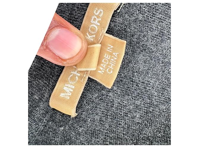Michael Kors Rundhals-Strickpullover aus grauem Kaschmir - Ansicht 5