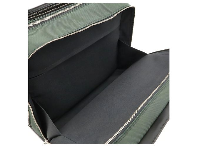 Valigetta Louis Vuitton Taiga Nero - vista 7