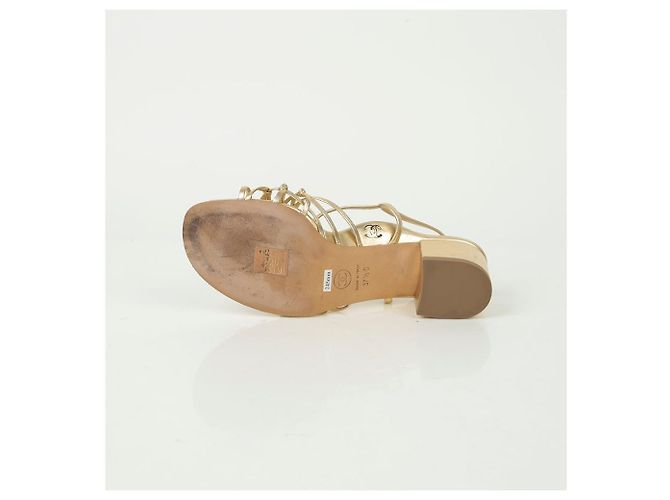 Chanel Sandalen mit CC-Logo-Riemen Größe Golden Metallisch - Ansicht 9