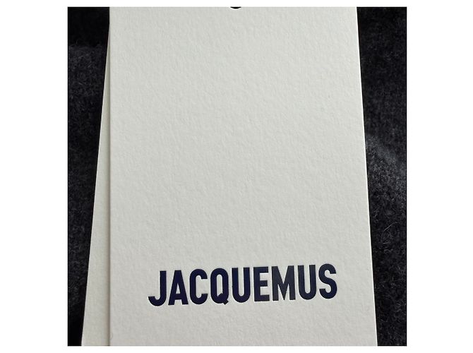Jacquemus Castagna Rollkragenpullover mit kurzen Ärmeln aus grauer Merinowolle - Ansicht 10
