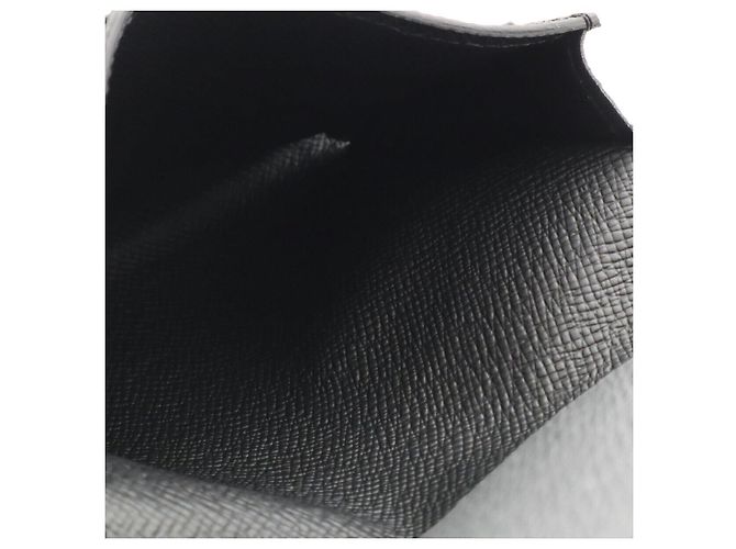 Tarjetero Louis Vuitton Taiga Negro - vista 5