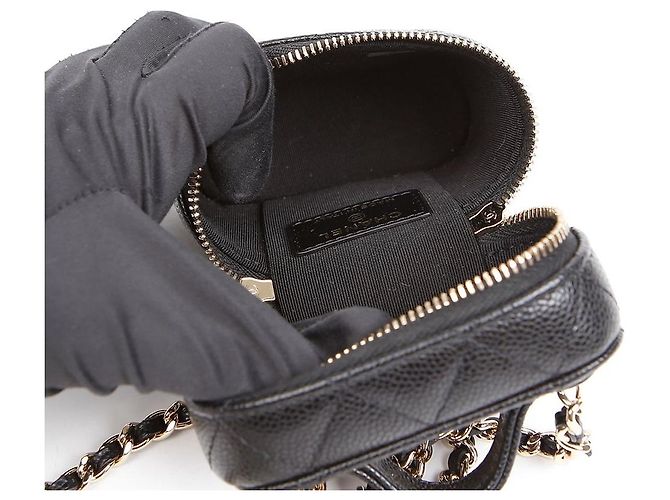 Chanel Mini borsa vanity Handle con catena in caviar nero e finiture dorate - vista 7