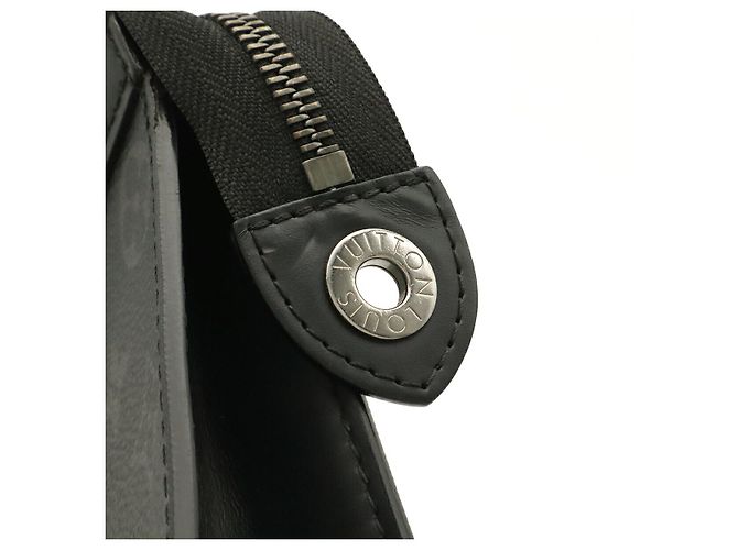 Pochette Voyage MM Monogram Eclipse Louis Vuitton Clutch Nero - vista 4