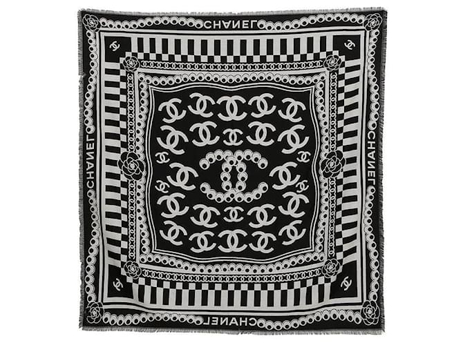 Sciarpa Chanel CC Logo nera in lana Nero - vista 2