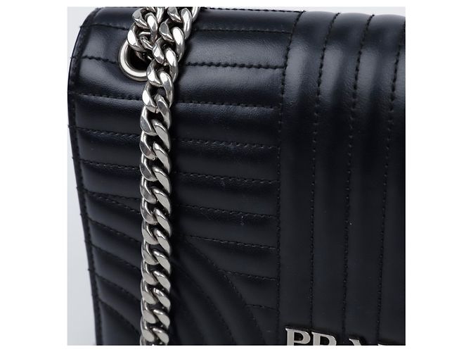 Prada Borsa a tracolla Diagram in pelle di vitello morbida Nero - vista 4