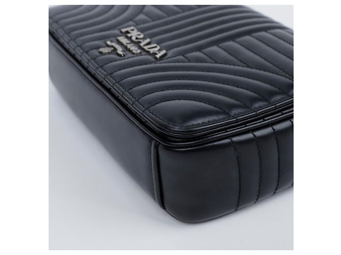 Prada Borsa a tracolla Diagram in pelle di vitello morbida Nero - vista 9
