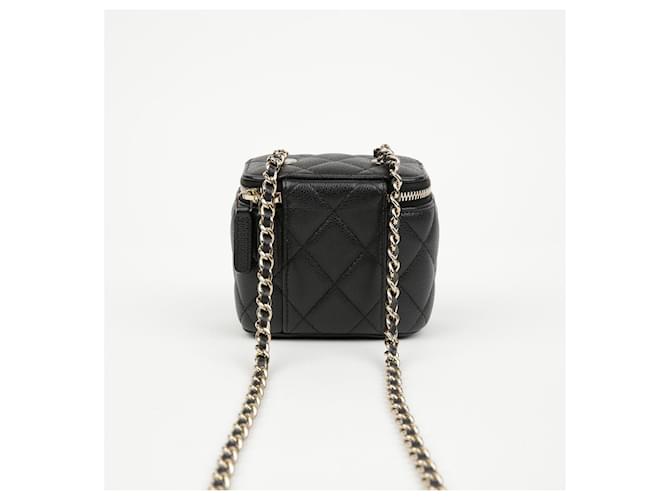 Chanel Borsa Vanity Classic Caviar Mirror Nera e Oro Nero - vista 3