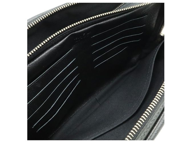 Clutch Louis Vuitton Taiga Nero - vista 6